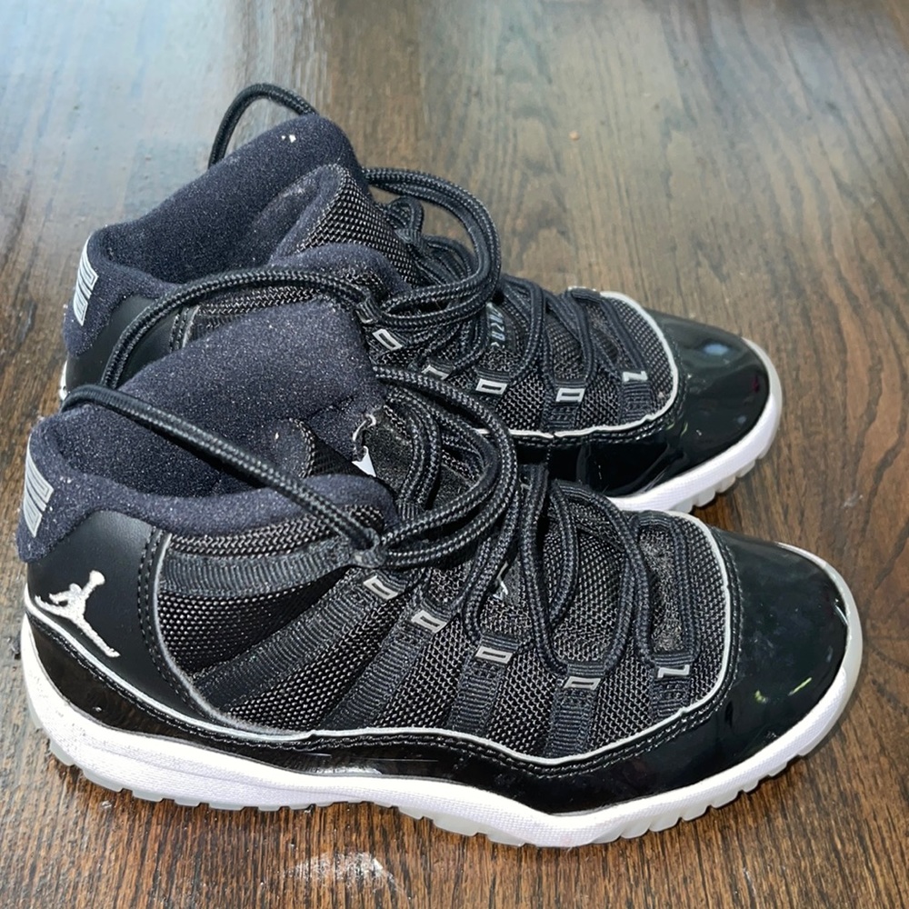 Jordan 11 Black Patent Leather